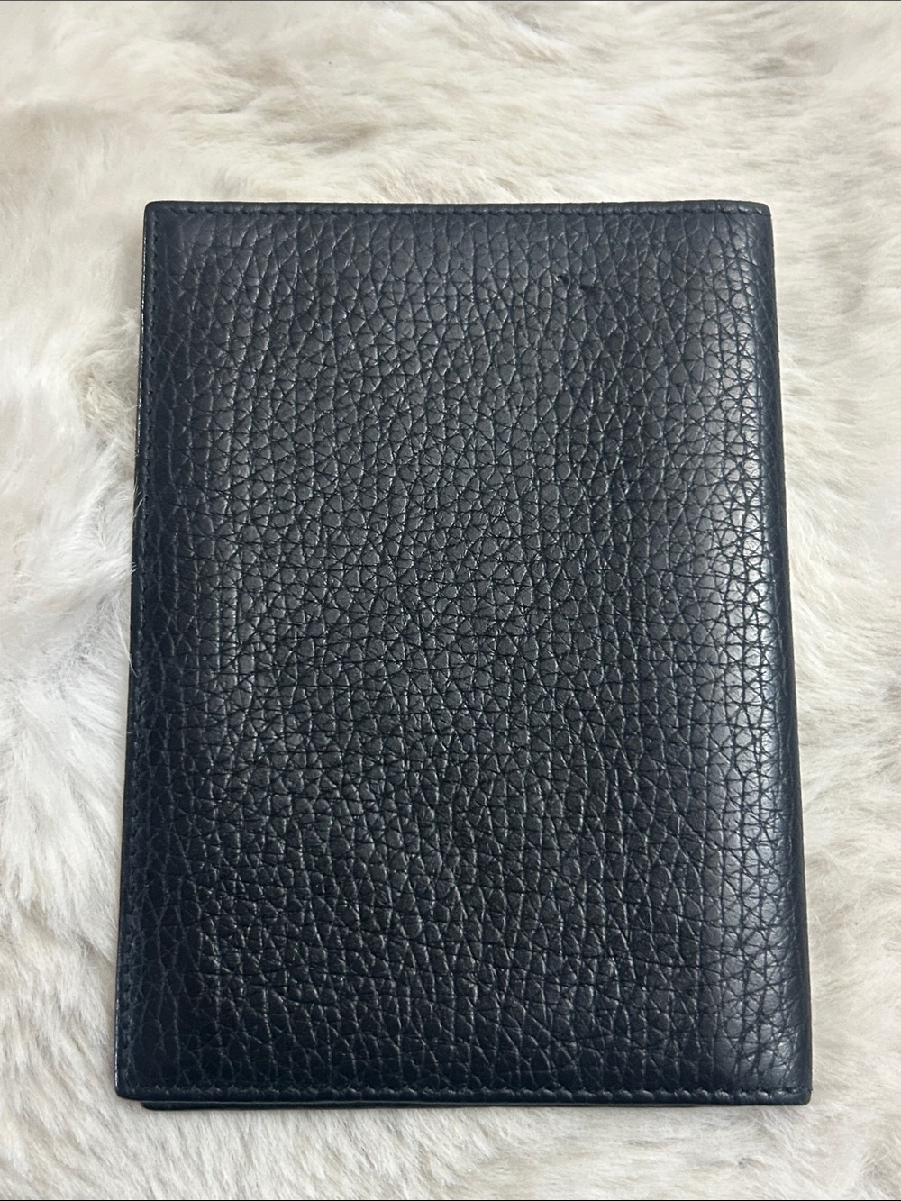 Furla black pebbled leather passport holder GUC Unisex - Picture 3 of 11